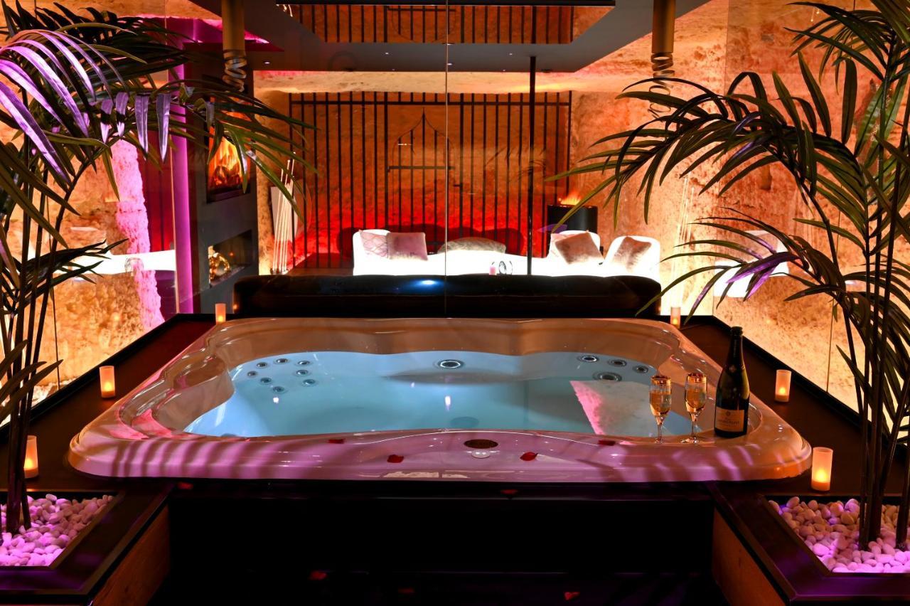Omira - Nuits D'Exception & Spa Tours Exterior photo